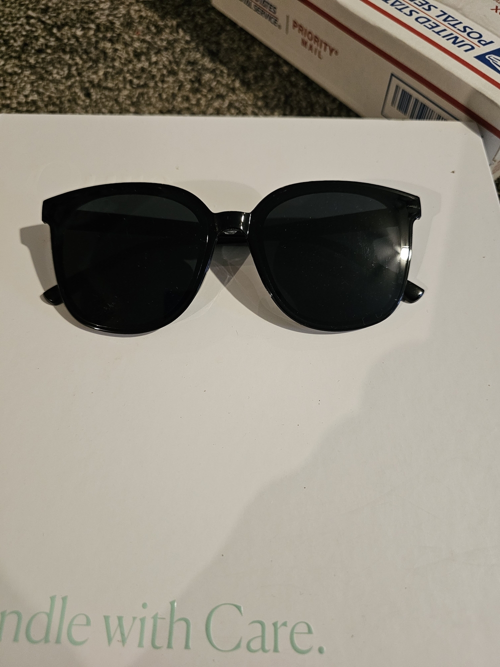 Women's Black Cat-Eye Sunglasses - Unbranded